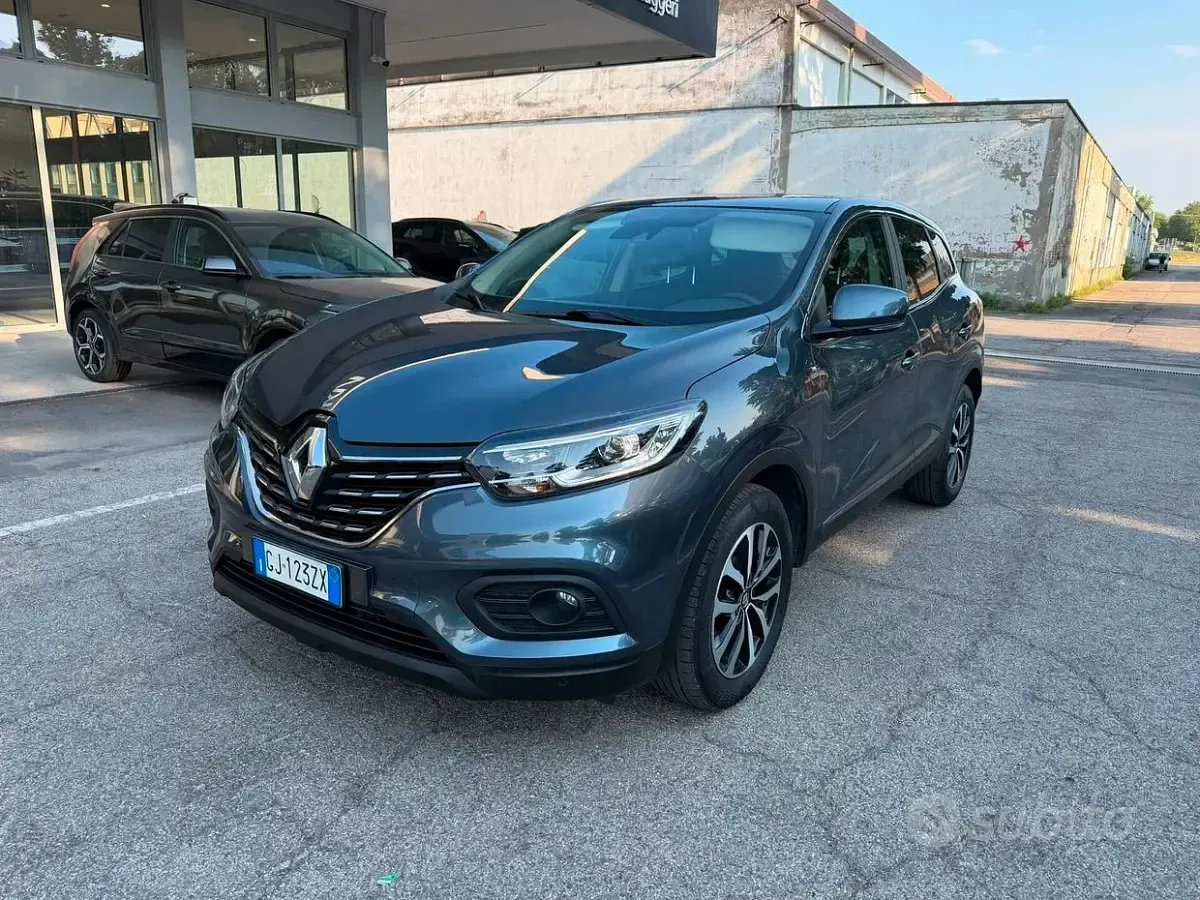 Usata Renault Kadjar Equilibre 116 CV (85 kW) 2022 Bluazzurro SUV
