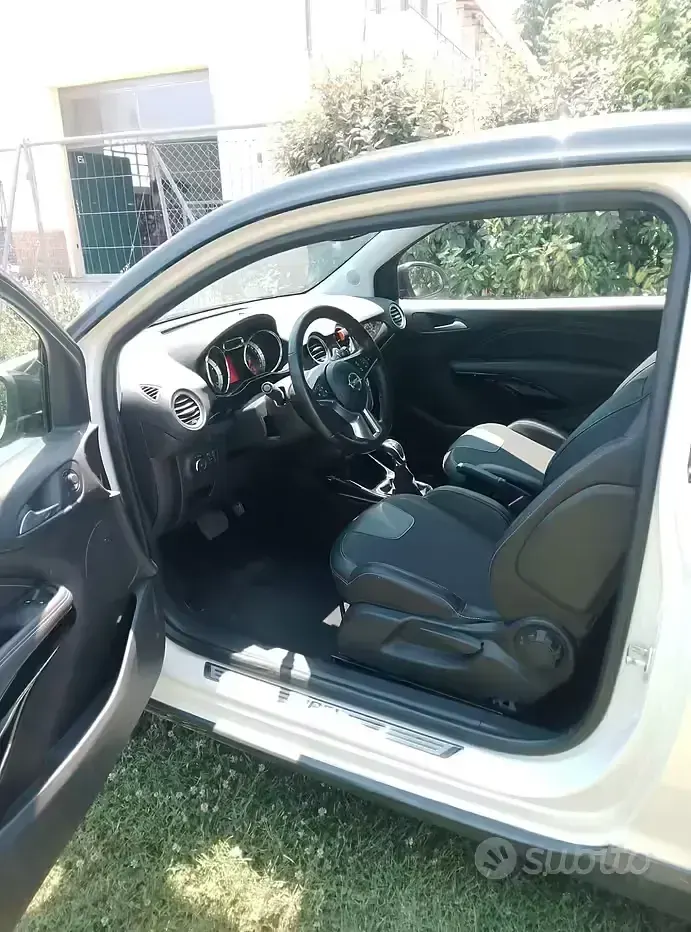 Usata Opel Adam 87 CV (63 kW) 2016 Bianco Utilitaria