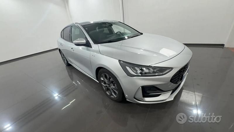Usata Ford Focus 115 CV (84 kW) 2025 Grigio Berlina