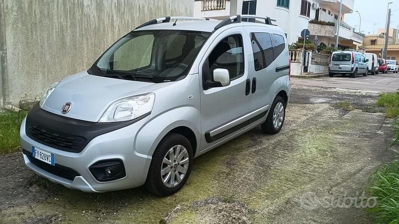 Occasion Fiat Qubo Trekking 80 ch (58 kW) 2020 Gris Monospace