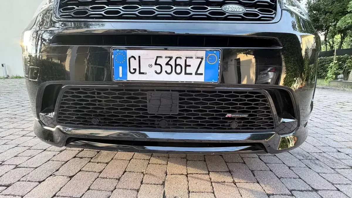 Usata Land Rover Discovery Sport R-Dynamic 163 CV (119 kW) 2022 Nero SUV