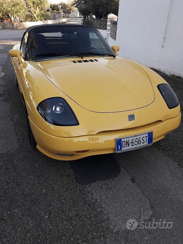 Usata Fiat Barchetta 131 CV (96 kW) 1995 Giallo Cabrio