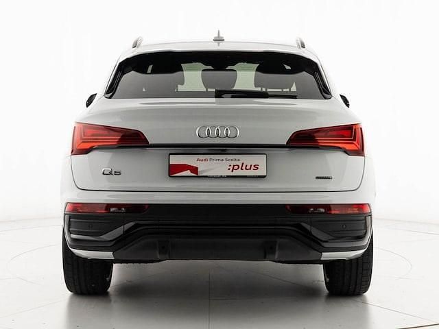 Usata Audi Q5 Sportback Ambiente 299 CV (219 kW) 2024 Bianco ghiaccio metallizzato SUV