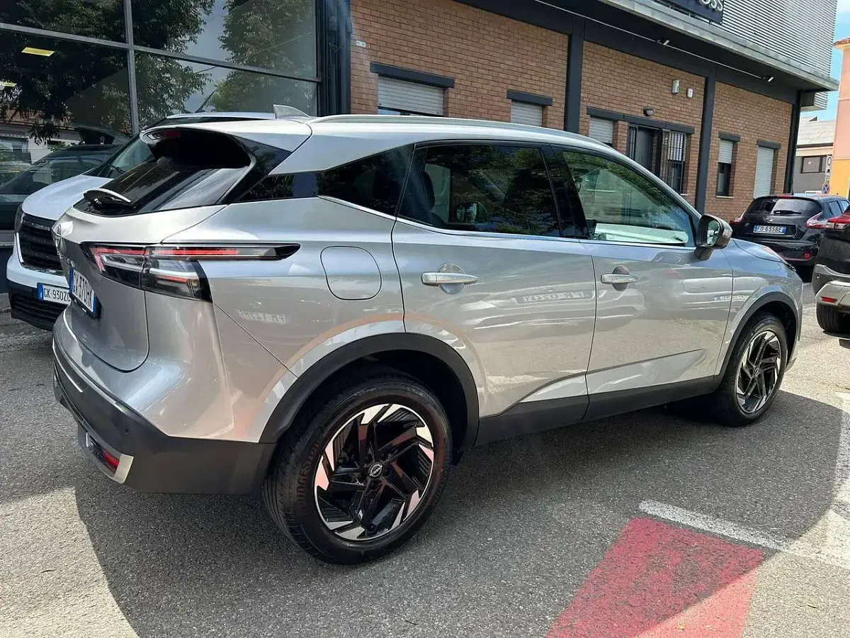 Usata Nissan Qashqai N-Connecta 158 CV (116 kW) 2024 Argento SUV