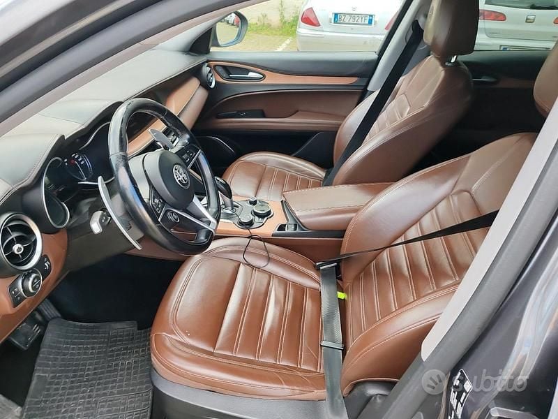 Usata Alfa Romeo Stelvio Super 210 CV (154 kW) 2018 Grigio SUV