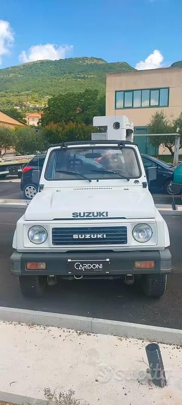 Usata Suzuki Samurai Sport 63 CV (46 kW) 1988 Bianco SUV