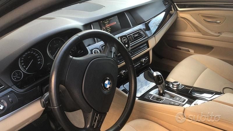 Usata BMW 520 136 CV (100 kW) 2016 Nero Station wagon