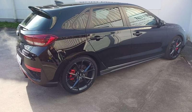 Usata Hyundai i30 N Performance 280 CV (205 kW) 2023 Nero pastello Berlina