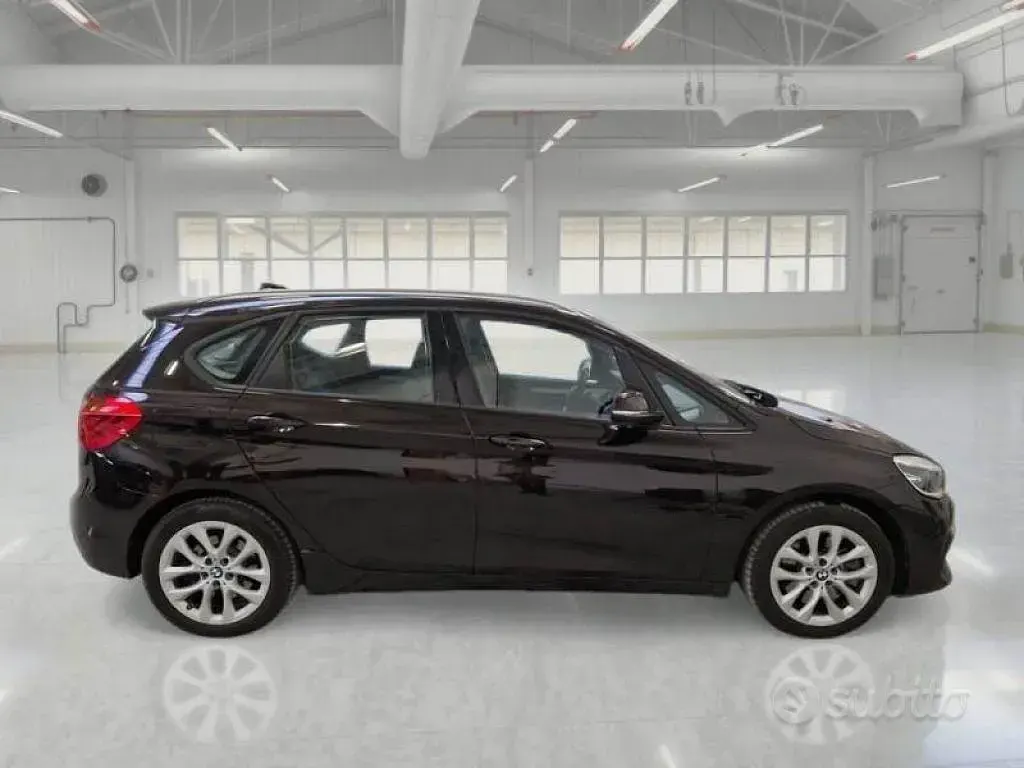 Usata BMW 225 Active Tourer iPerformance 125 CV (91 kW) 2021 Marrone Monovolume