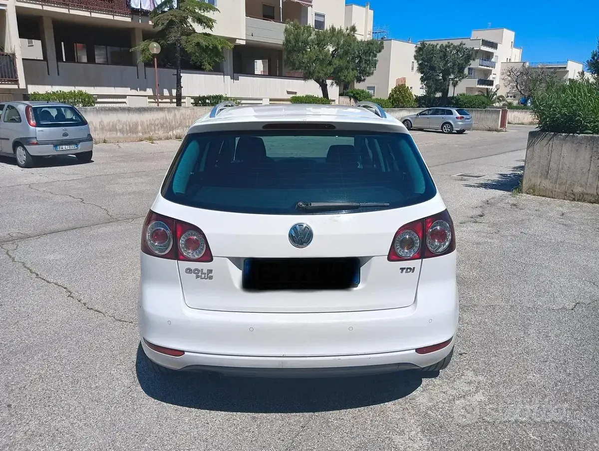 Usata VW Golf Plus Cross Highline 105 CV (77 kW) 2011 Bianco Utilitaria