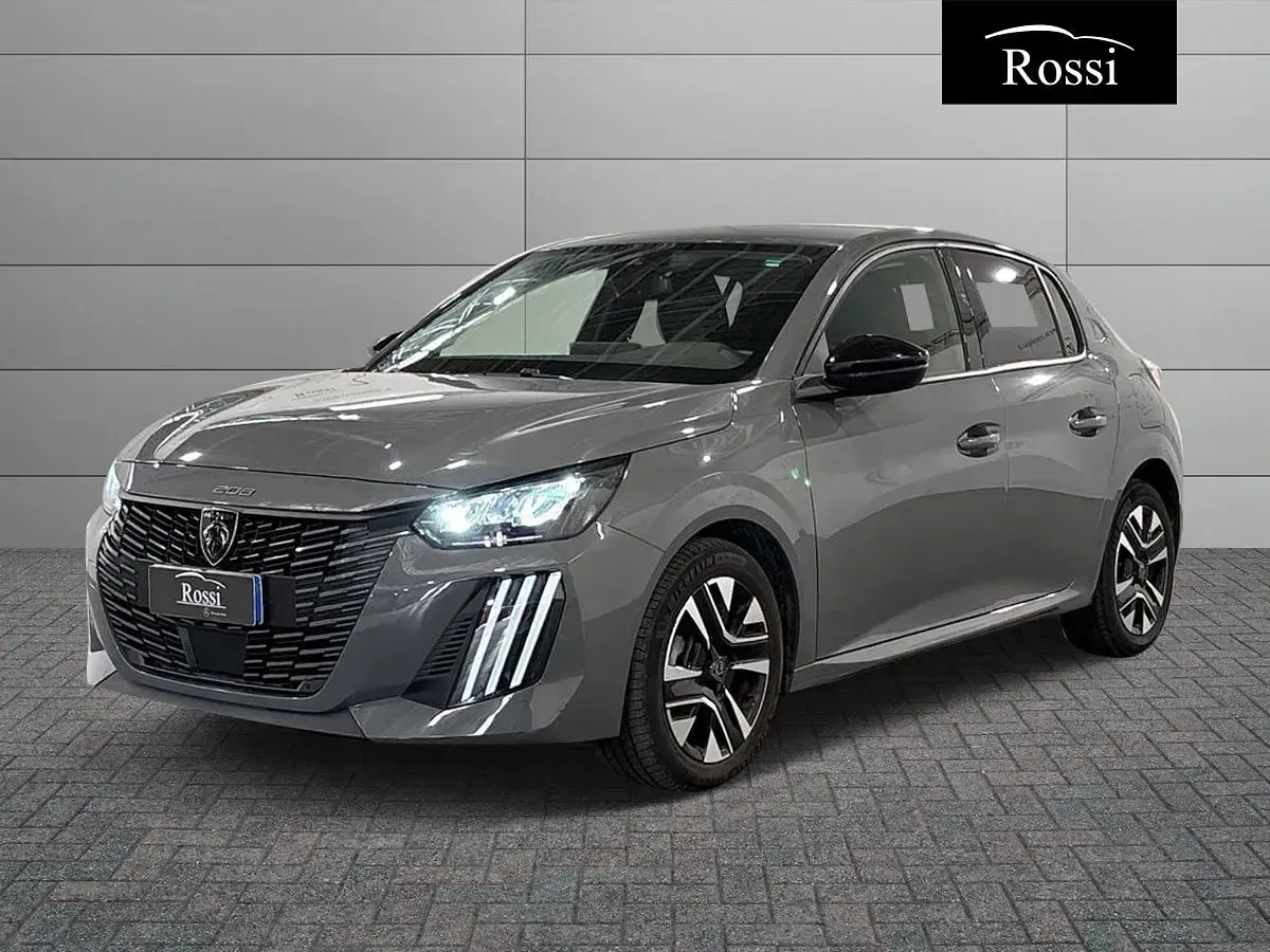 Usata Peugeot 208 Allure 101 CV (74 kW) 2025 Utilitaria