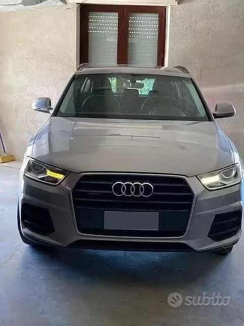 Begagnad Audi Q3 2015 Grå SUV