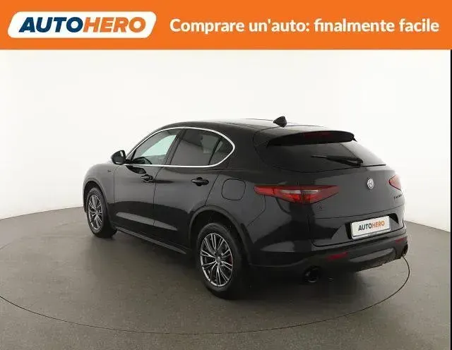 Usata Alfa Romeo Stelvio Sprint 190 CV (139 kW) 2020 Nero SUV