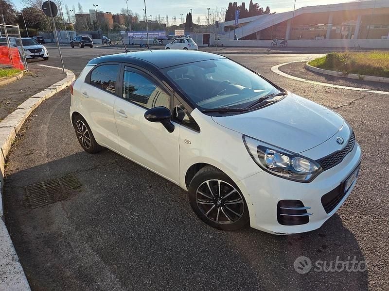 Usata Kia Rio 2016 Bianco Utilitaria