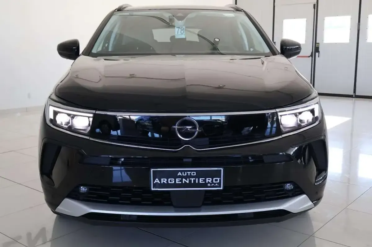 Usata Opel Grandland X Ultimate 131 CV (96 kW) 2024 Nero SUV