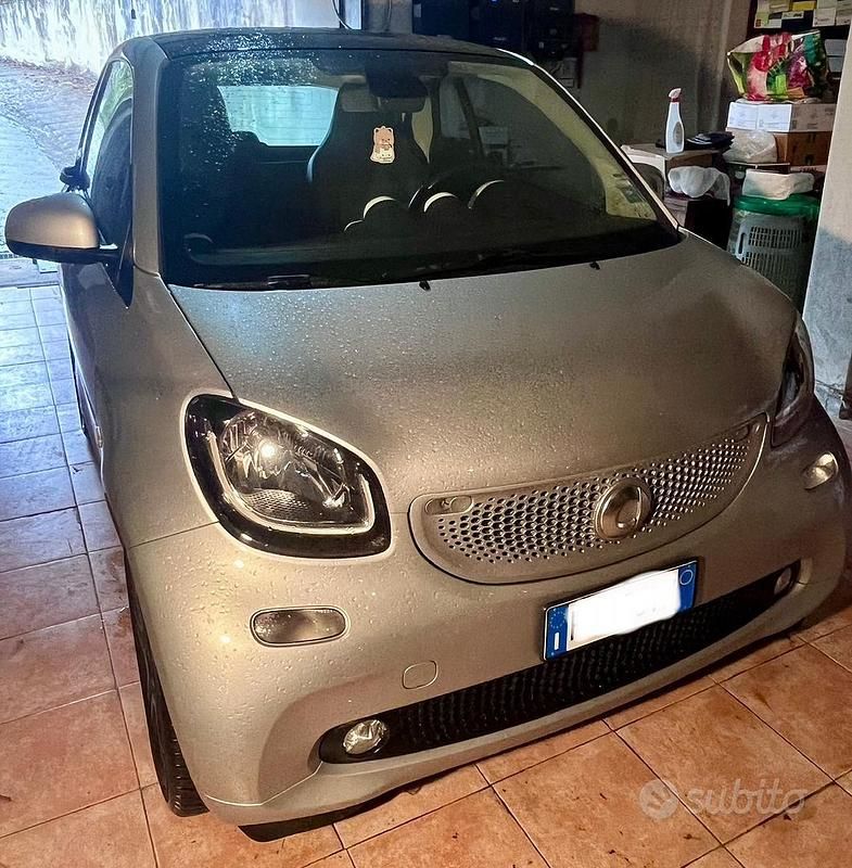 Usata Smart ForFour Prime 71 CV (52 kW) 2015 Grigio Utilitaria
