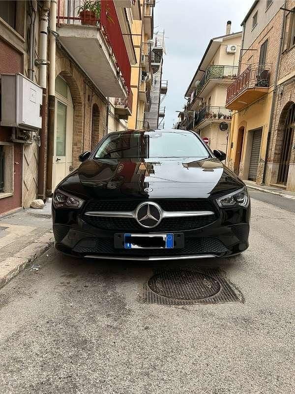 Usata Mercedes CLA180 Shooting Brake Executive 116 CV (85 kW) 2020 Station wagon