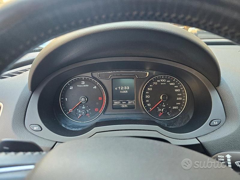 Usata Audi Q3 Sport 184 CV (135 kW) 2016 Blu SUV