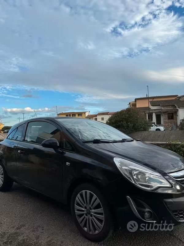 Usata Opel Corsa 2011 Nero Utilitaria