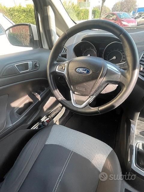 Usata Ford Ecosport 125 CV (91 kW) 2016 Bianco SUV