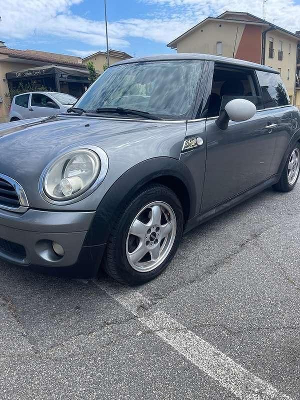 Usata Mini ONE 75 CV (55 kW) 2009 Grigio Utilitaria