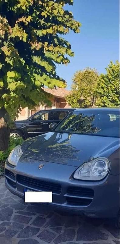 Usata Porsche Cayenne 250 CV (183 kW) 2004 Grigio SUV