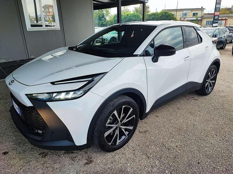 Bianco Usata 2024 Toyota C-HR Sport SUV | 24.500 € (Molto cara) - Immagine 1/4