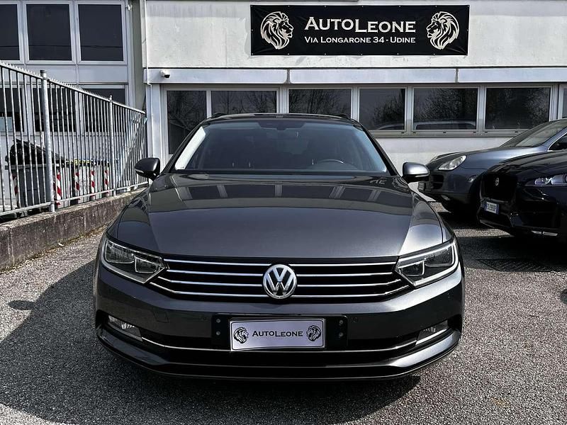 Usata VW Passat Business 120 CV (88 kW) 2015 Grigio Station wagon