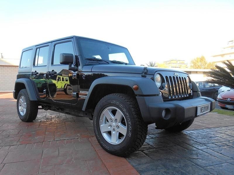 Usata Jeep Wrangler Unlimited Sport 200 CV (147 kW) 2013 Nero SUV