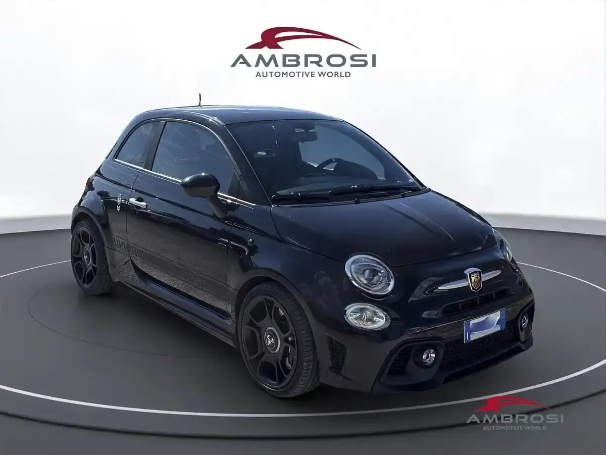 Usata Abarth 595 Pista 165 CV (121 kW) 2020 Nero Utilitaria