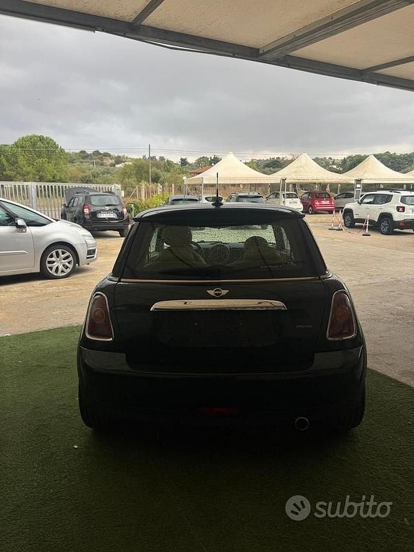 Usata Mini Cooper Coupé 109 CV (80 kW) 2010 Verde Coupé