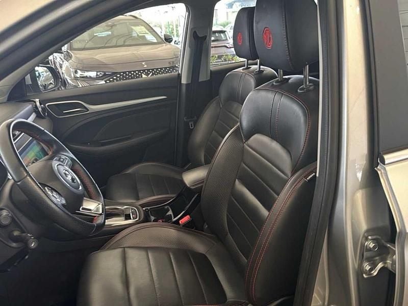 Usata MG ZS Luxury 111 CV (81 kW) 2023 Grigio SUV