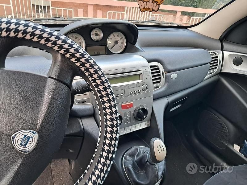 Usata Lancia Ypsilon 60 CV (44 kW) 2007 Utilitaria
