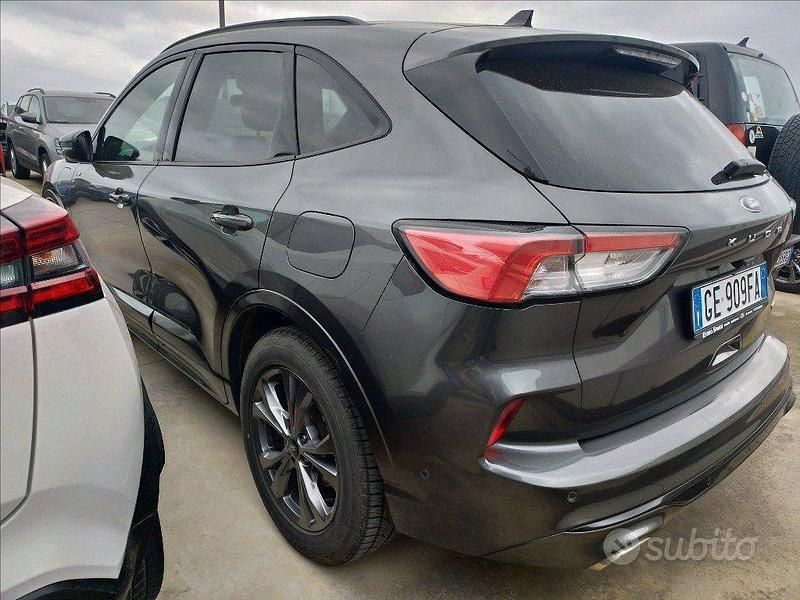 Usata Ford Kuga ST-Line X 225 CV (165 kW) 2021 Grigio SUV