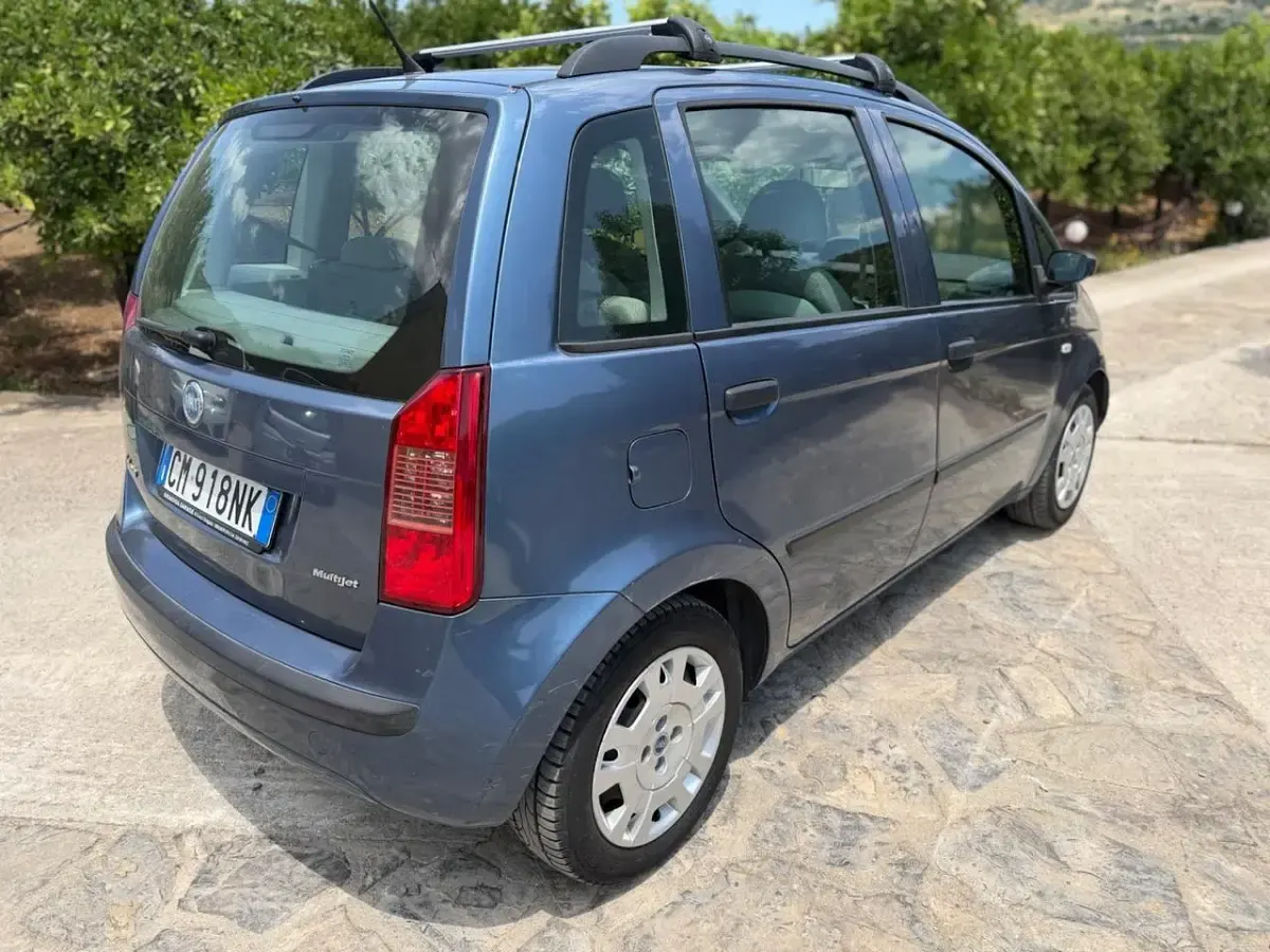 Usata Fiat Idea Emotion 69 CV (50 kW) 2004 Blu Monovolume