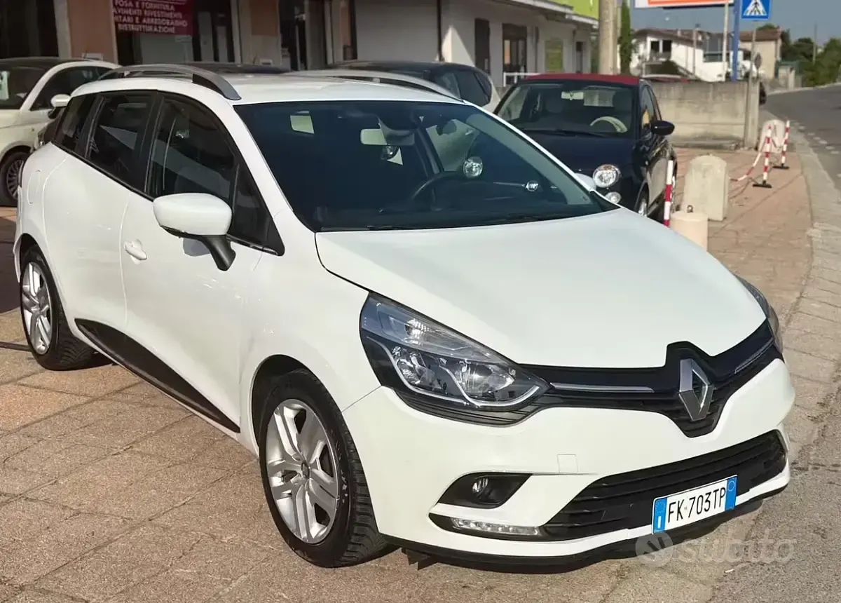 Usata Renault Clio Intens 90 CV (66 kW) 2017 Bianco Station wagon