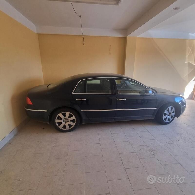 Usado VW Phaeton 233 CV (171 kW) 2008 Negro Berlina