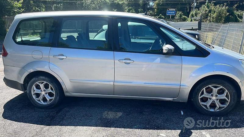 Usata Ford Galaxy 140 CV (102 kW) 2008 Grigio Monovolume
