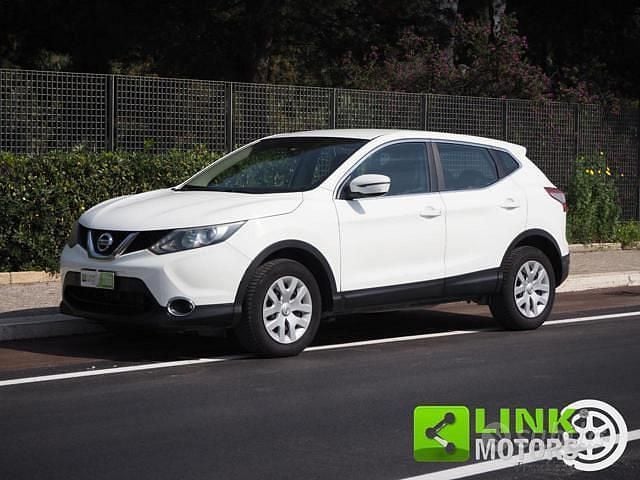 Usata Nissan Qashqai Acenta 131 CV (96 kW) 2014 Bianco SUV