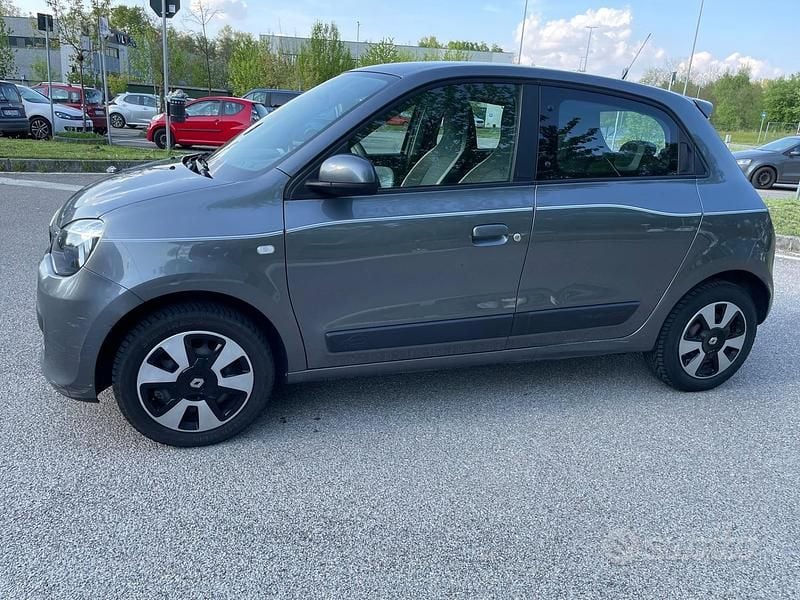 Usata Renault Twingo SE 69 CV (50 kW) 2016 Grigio Utilitaria