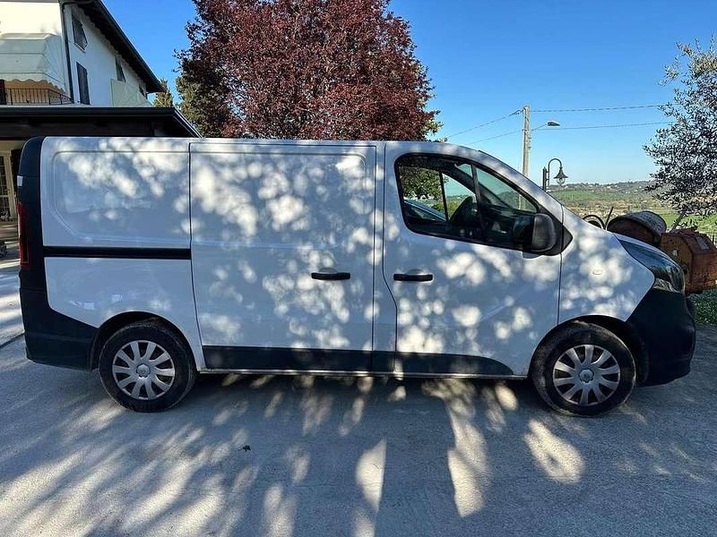 Usata Opel Vivaro 2018 Bianco Monovolume
