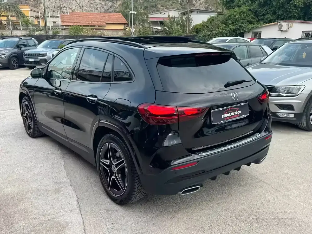 Usata Mercedes GLA200 AMG Line Premium 150 CV (110 kW) 2023 Nero SUV