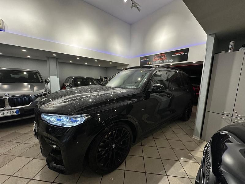 Usata BMW X7 340 CV (250 kW) 2021 Nero SUV