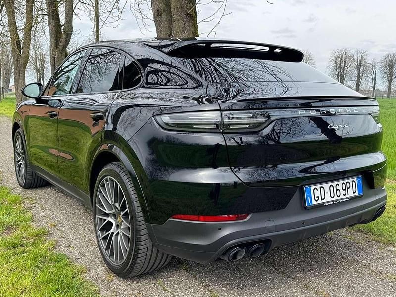Usata Porsche Cayenne Coupe 340 CV (250 kW) 2021 Nero Coupé
