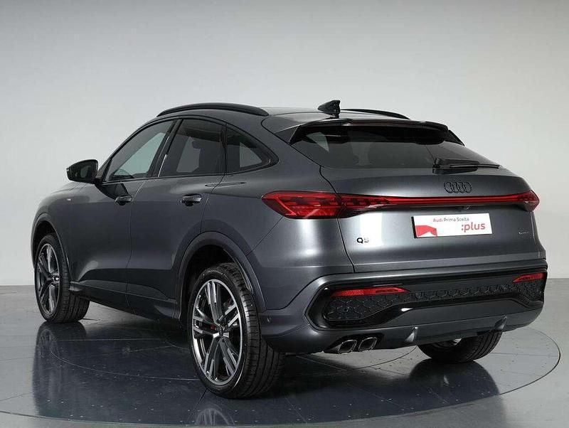 Nuova Audi Q5 Sportback S-Line 204 CV (150 kW) 2025 Grigio daytona SUV
