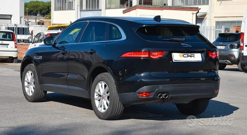 Usata Jaguar F-Pace Prestige 180 CV (132 kW) 2019 Nero SUV