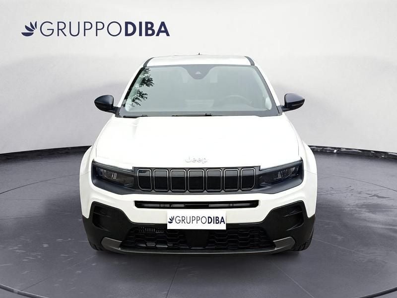 Käytetty Jeep Avenger Longitude 101 HP (74 kW) 2025 Valkoinen Katumaasturi