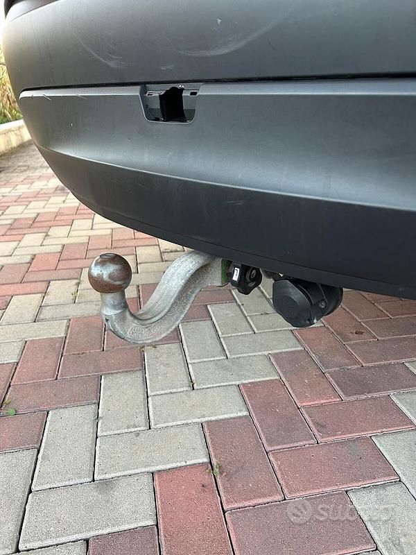 Usata Land Rover Discovery 5 179 CV (131 kW) 2018 Nero SUV