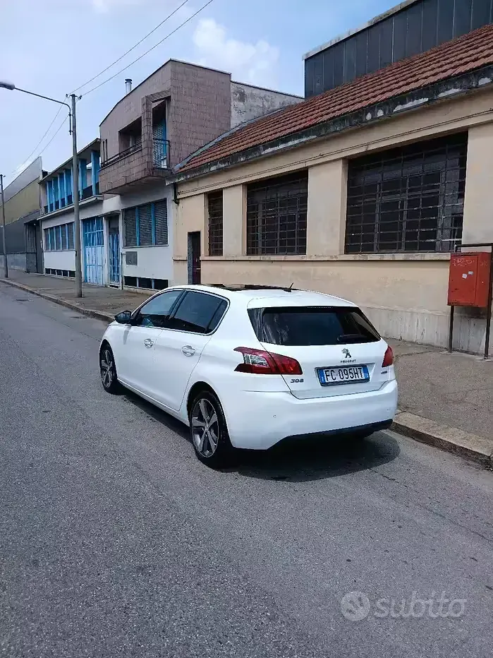 Usata Peugeot 308 Allure 120 CV (88 kW) 2016 Berlina