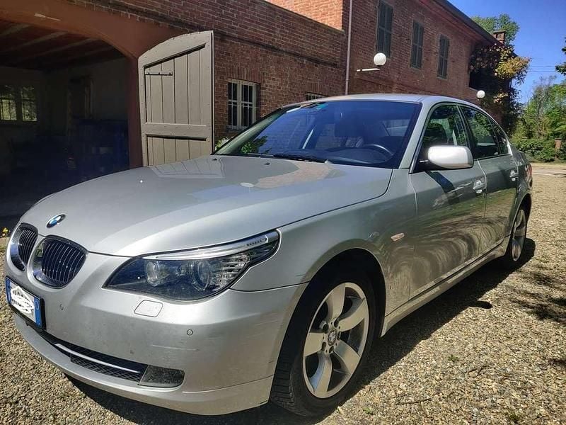 Usata BMW 530 272 CV (200 kW) 2007 Argento Berlina